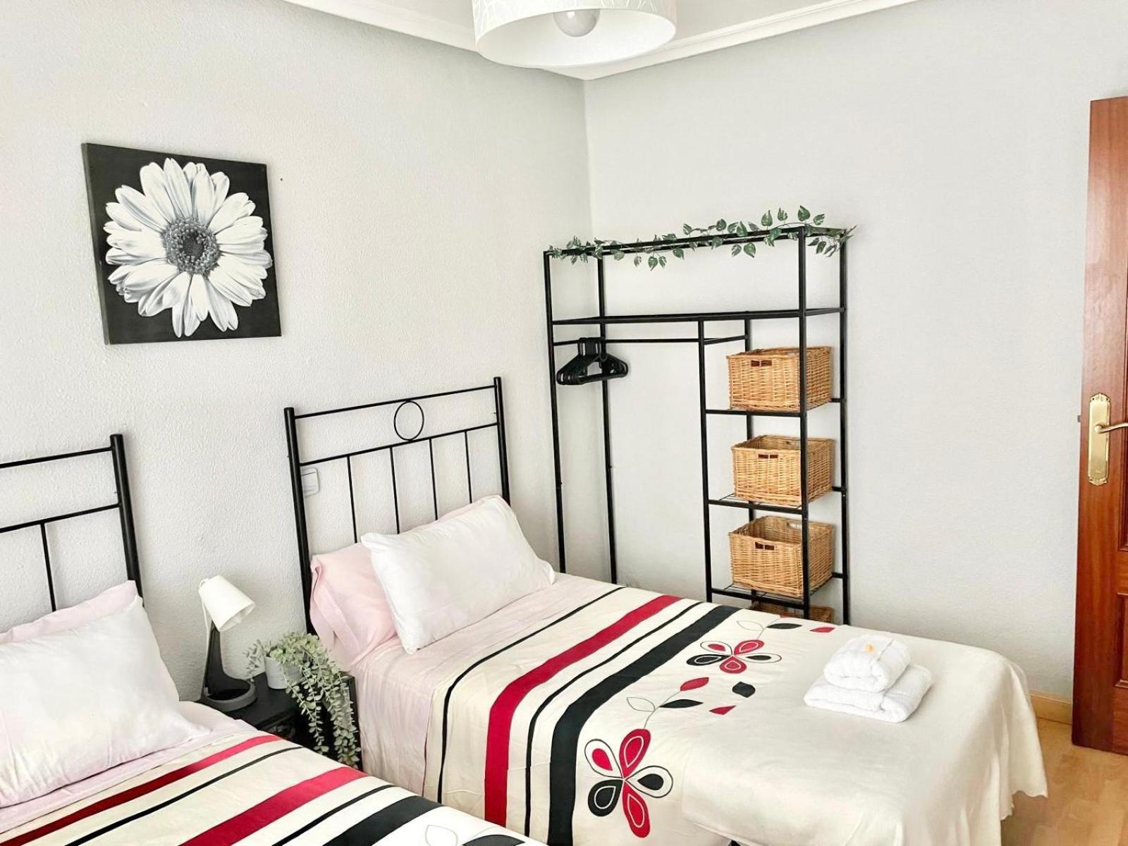 Apartamento San Lazaro. Oviedo Buitenkant foto